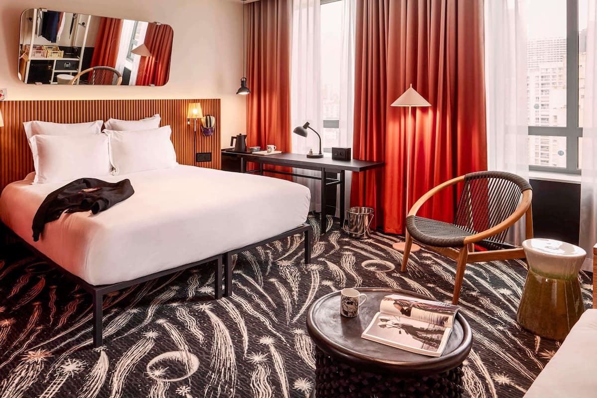 Premium bedding, minibar, in-room safe, desk