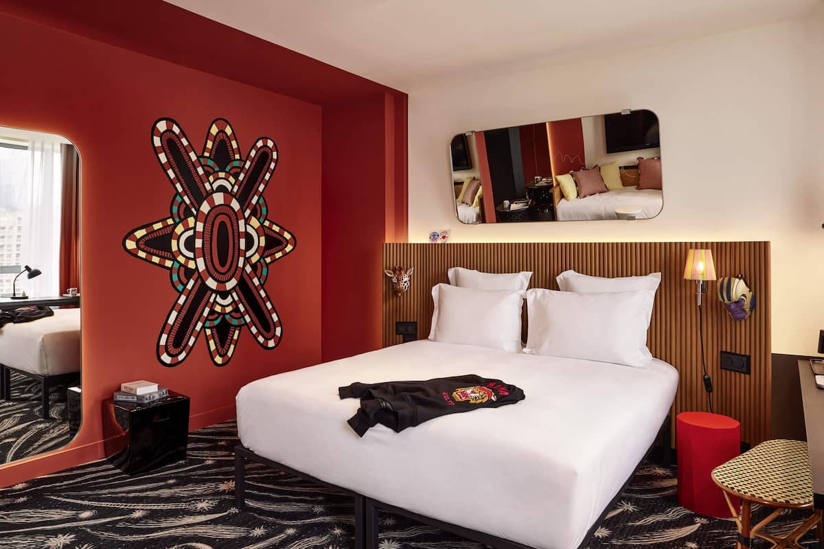 Suite, 1 Double Bed (XXL Mama) | Premium bedding, minibar, in-room safe, desk