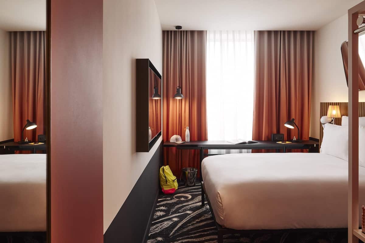 Ropa de cama de alta calidad y minibar