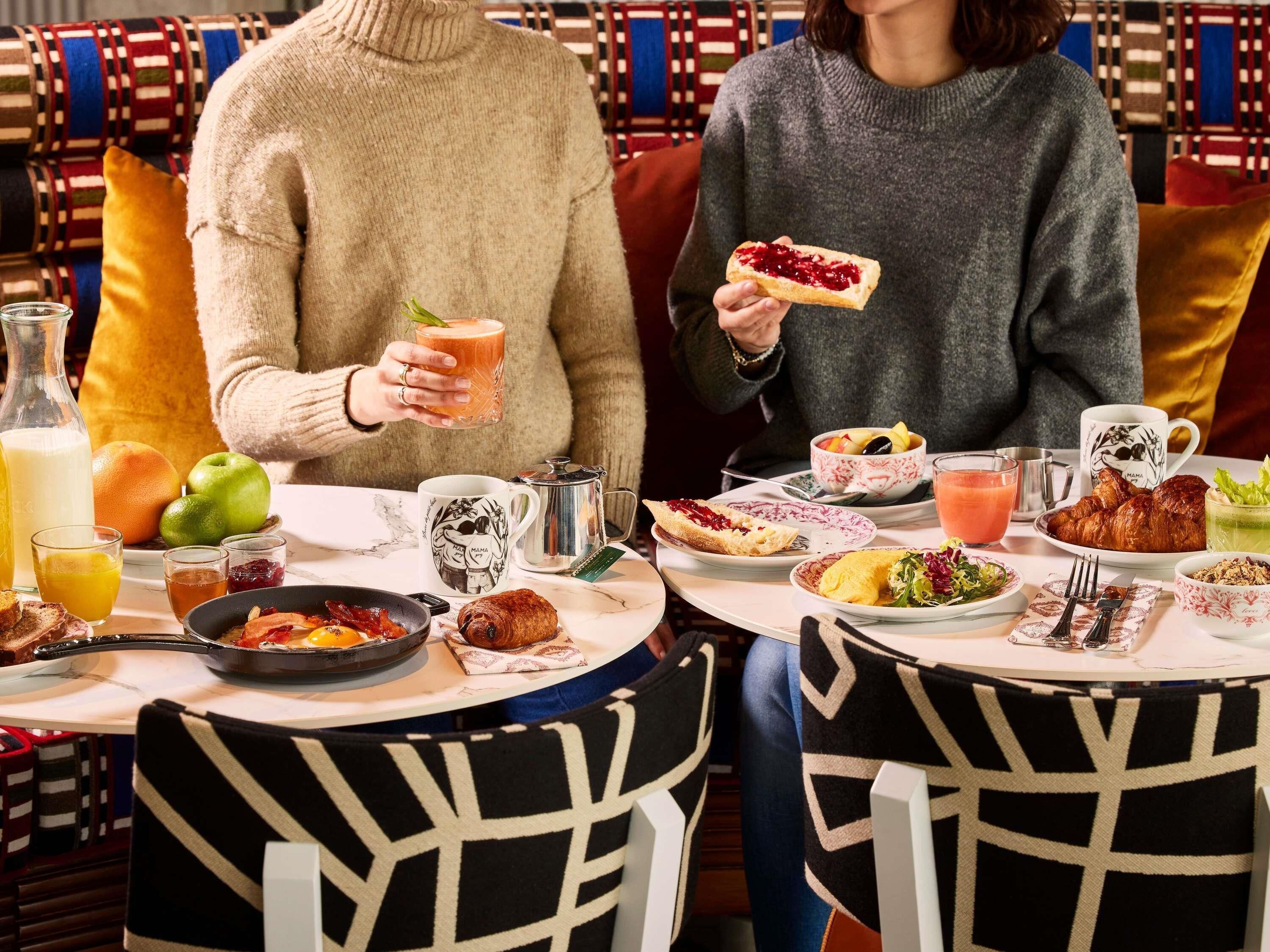Daily buffet breakfast for a fee