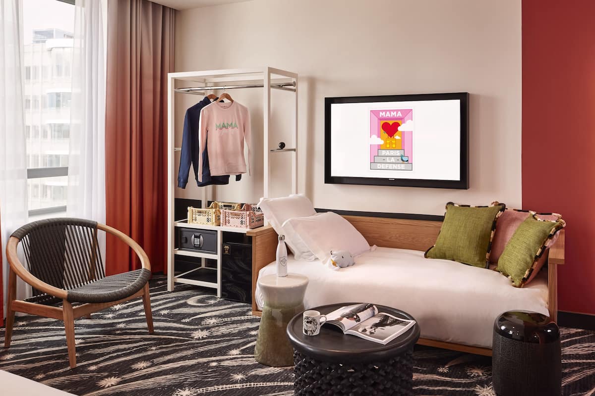 premium bedding, minibar, in-room safe, desk