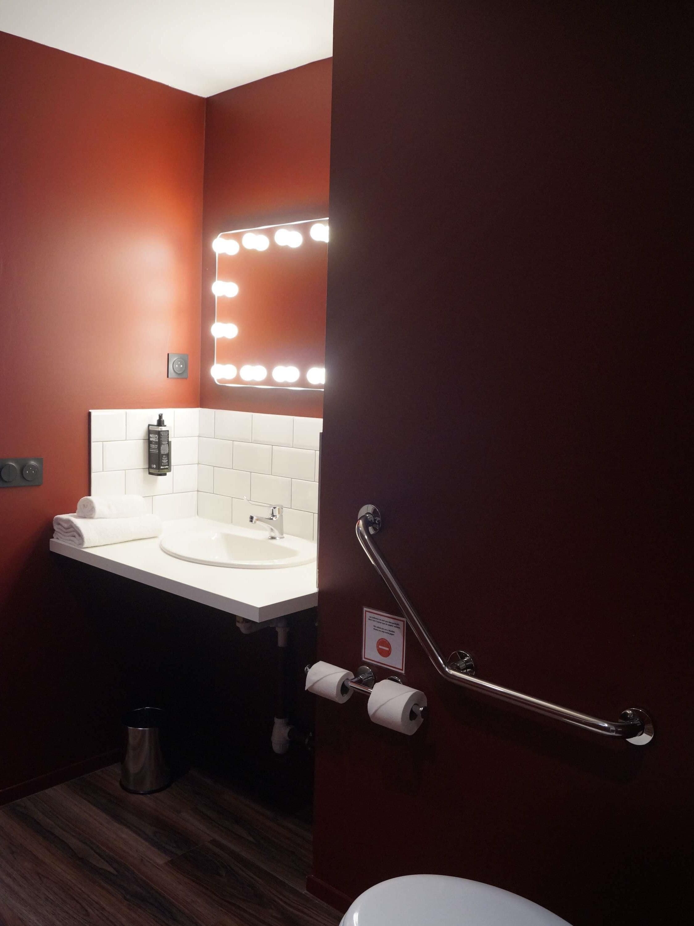 Photo - Ibis Styles Lens Centre Gare