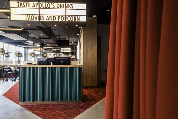 Reception - Ibis Styles Lens Centre Gare (Lens)