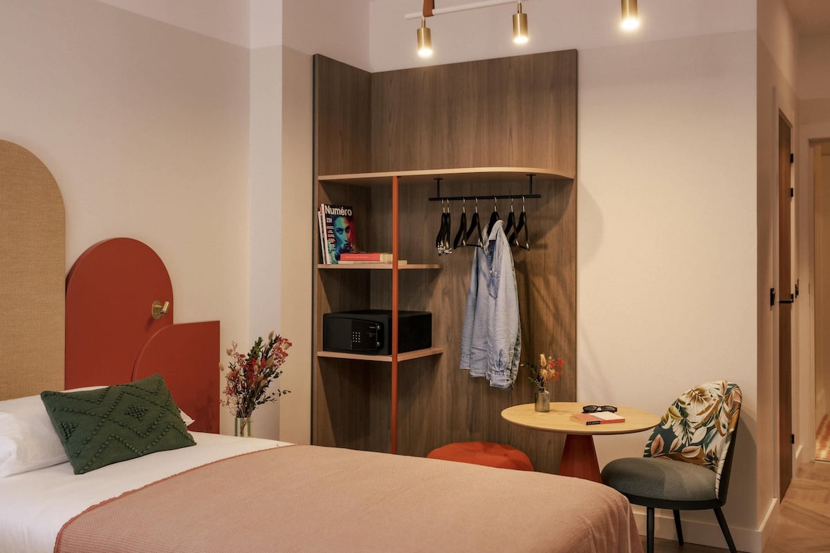 Chambre Standard, 2 lits jumeaux | Coffre-fort pour ordinateur portable, systĂšme dâinsonorisation