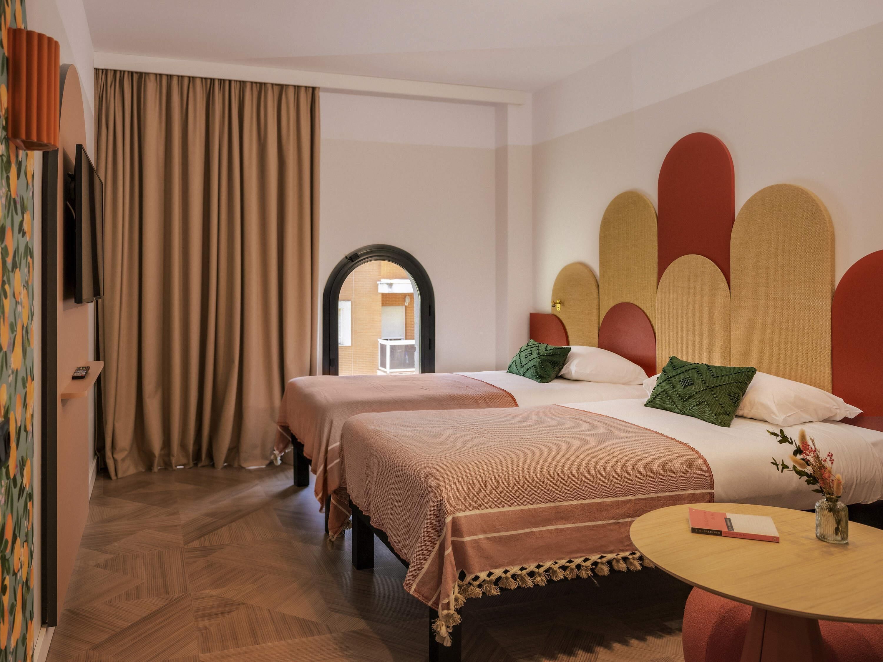 Standard Room, 2 Twin Beds | In-room safe, soundproofing, free cribs/infant beds, free WiFi