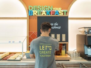 Daily buffet breakfast for a fee - Ibis Styles Sevilla Santa Justa (Seville)