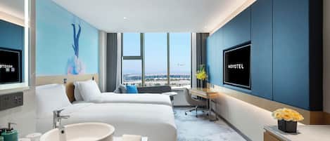 1 bedroom, minibar, desk, laptop workspace