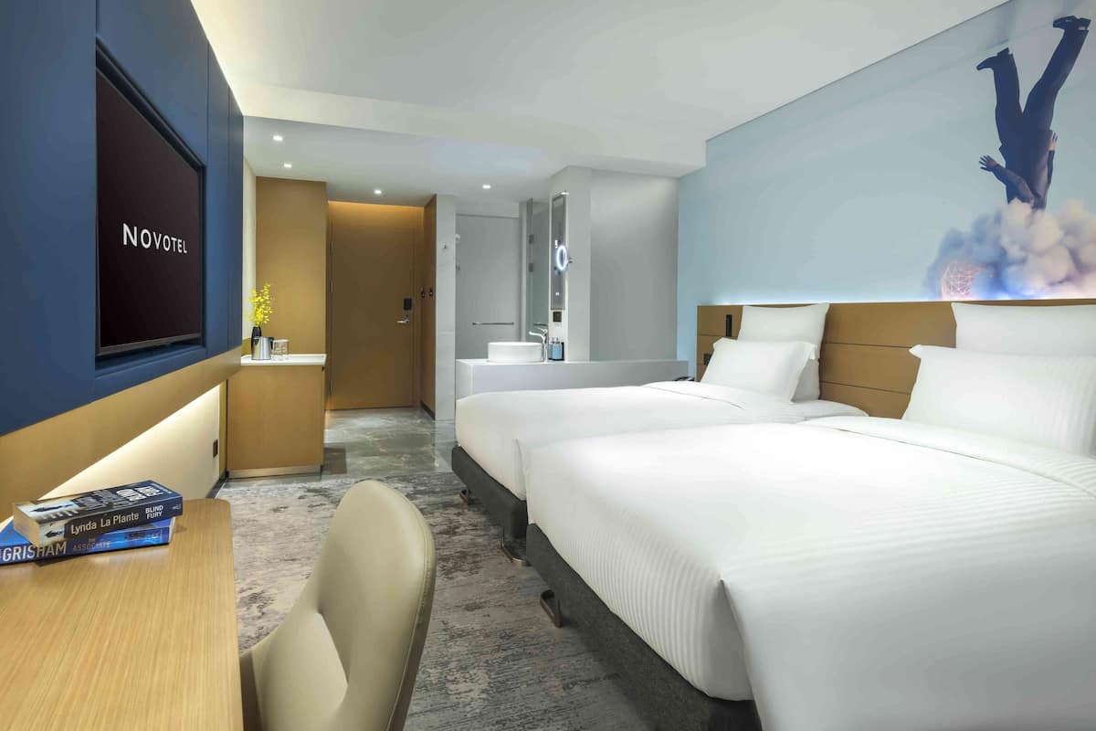 1 bedroom, minibar, desk, laptop workspace