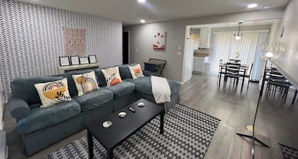 🔥🔥🔥CHIC, SPACIOUS, PRIVATE STAY: GREAT LOCATION🔥🔥🔥