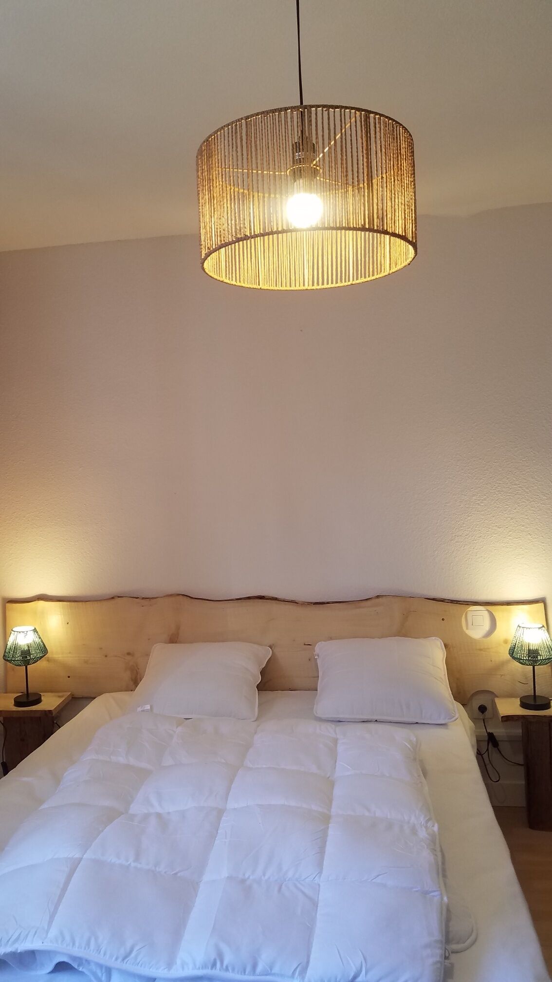 1 chambre, lit parapluie, Wi-Fi gratuit, draps fournis