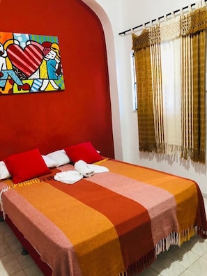 Minibar, free WiFi, bed sheets