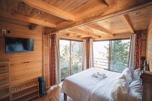 Panoramic-Chalet, 3 Schlafzimmer, Kamin, Bergblick | Hochwertige Bettwaren, individuell dekoriert, individuell eingerichtet