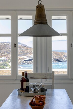 Villa | 4 bedrooms, WiFi