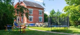Cosy group gîte with swimming pool