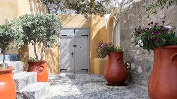 Villa | 3 bedrooms, WiFi