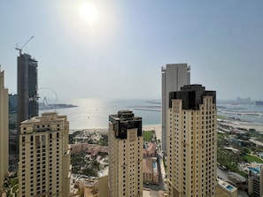 Room - Stunning Marina Seaview Apartment 4 BR JBR (Dubai)