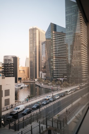 Room - Chic 1BR Oasis in the Heart of Dubai Marina (Dubai)