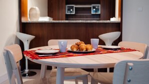 Unclassified image, 5 of 43, button - Chic 1BR Oasis in the Heart of Dubai Marina (Dubai)