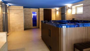 Villa | 6 bedrooms, WiFi