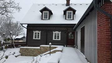 House | 5 bedrooms, WiFi