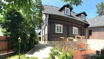 5 bedrooms, WiFi
