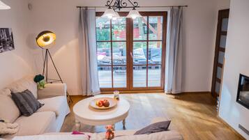 Villa | 3 bedrooms, iron/ironing board