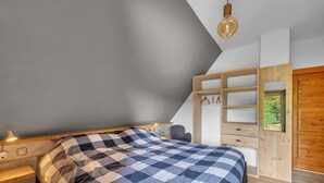 House | 5 bilik tidur 