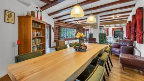 House | 5 bilik tidur 