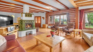 House | 5 bilik tidur 