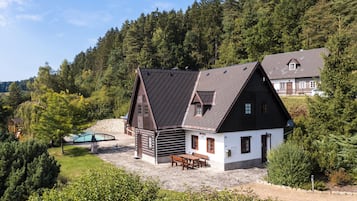 House | 5 bilik tidur