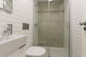 Bathroom - SAO Bento Classic by Homing (Lisbon)