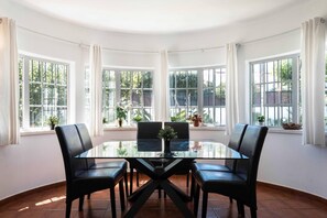 Villa | 3 Schlafzimmer, WLAN, Bettwäsche