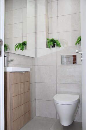 Bathroom - Sesimbra Stylish Villa by Homing (Sesimbra)