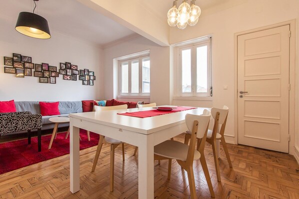 Apartment, Smoking | 2 bedrooms, WiFi