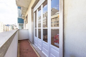 Apartment, Smoking | 2 bedrooms, WiFi