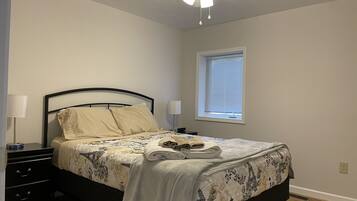 2 chambres, fer et planche Ă repasser, Wi-Fi, draps fournis