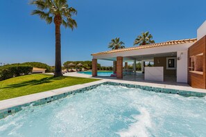 Villa | 6 bedrooms - Quintinha da Balaia in Albufeira (Albufeira)