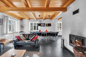House | 5 bedrooms