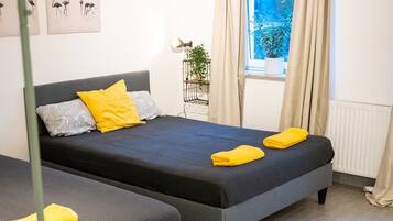 3 Schlafzimmer, Bügeleisen/Bügelbrett, Bettwäsche