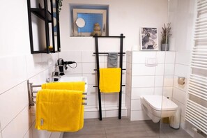 淋浴設備、風筒、提供毛巾