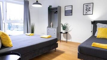 4 Schlafzimmer, Bügeleisen/Bügelbrett, WLAN