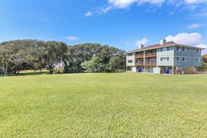 Exterior - Beach Getaway Among the Oaks: Community Pools, Short Walk to Beach Access (Caswell Beach)