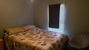 4 chambres, bureau, Wi-Fi, draps fournis