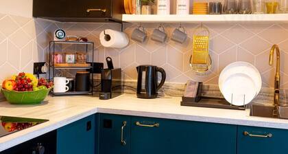 Old Town Trinity Apartment No 4 by ADLIV