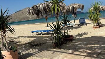 Una playa cerca