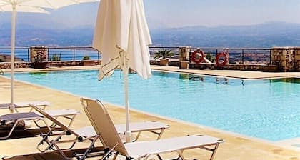 House with panoramic views over mountains and sea 130sqm