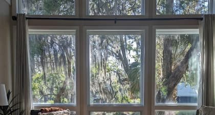 Updated Lagoon View TH, 3 BR, 2.5 BA, Sleeps 8-Amenities Pass Included-Golf Cart