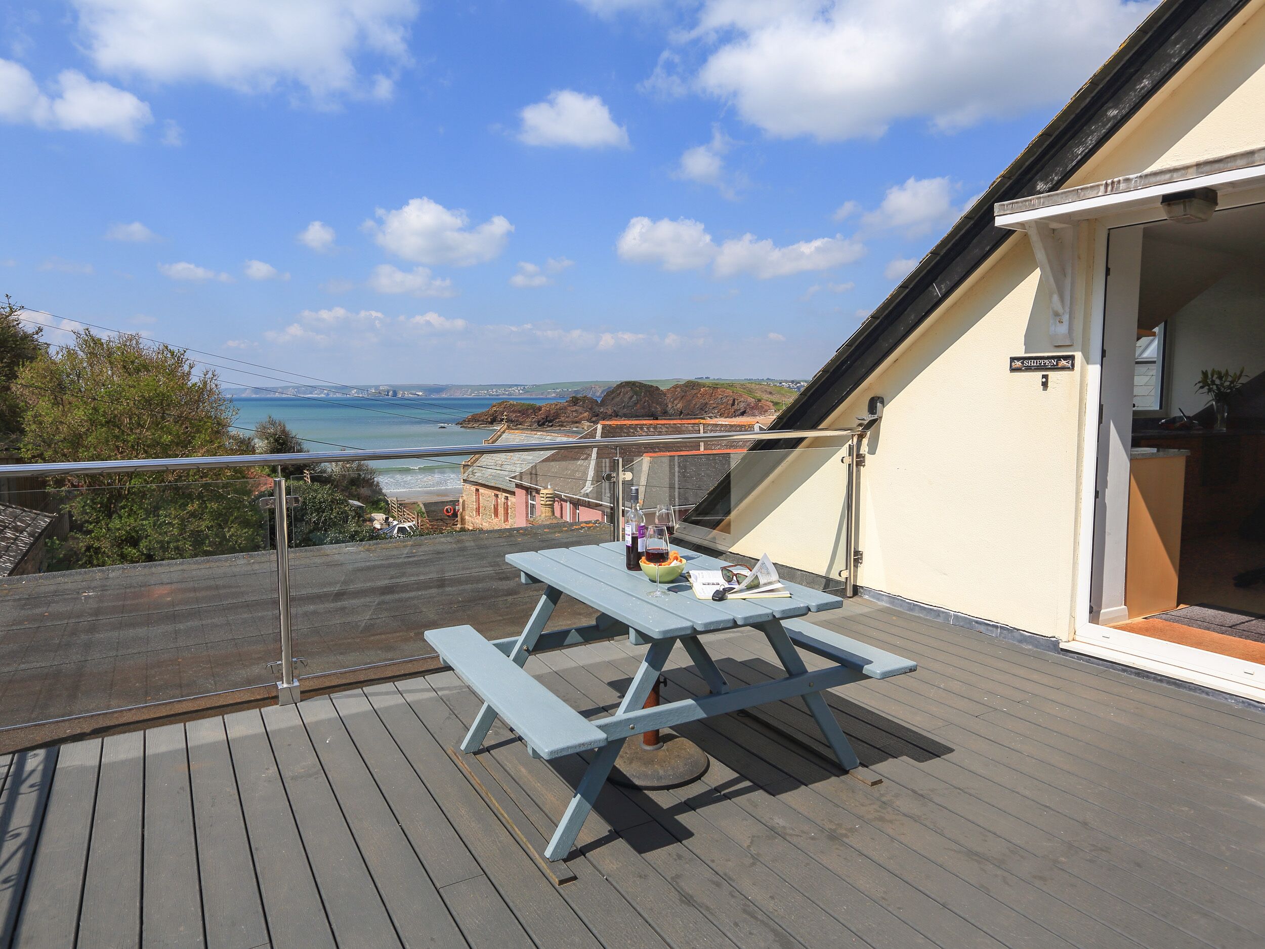 Cottage | Property grounds