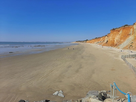 Beach. Apartment 100 de la plage