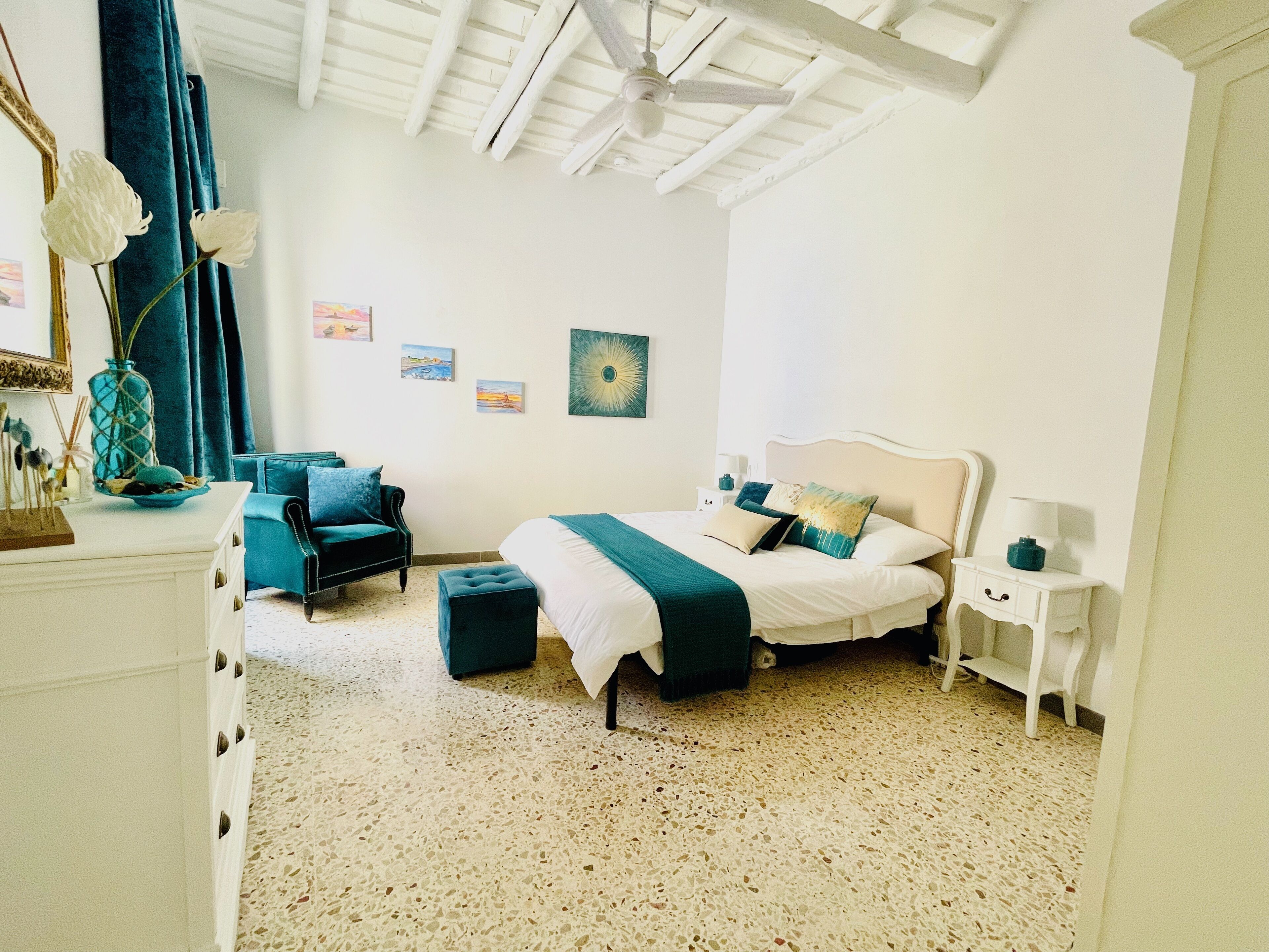 2 camere, ferro/asse da stiro, Wi-Fi gratuito, lenzuola